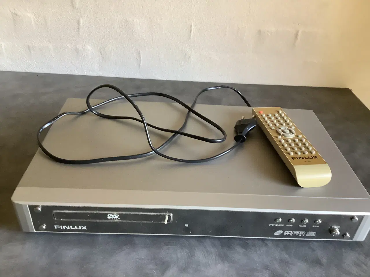 Billede 1 - Finlux DVD-afspiller til skarstik