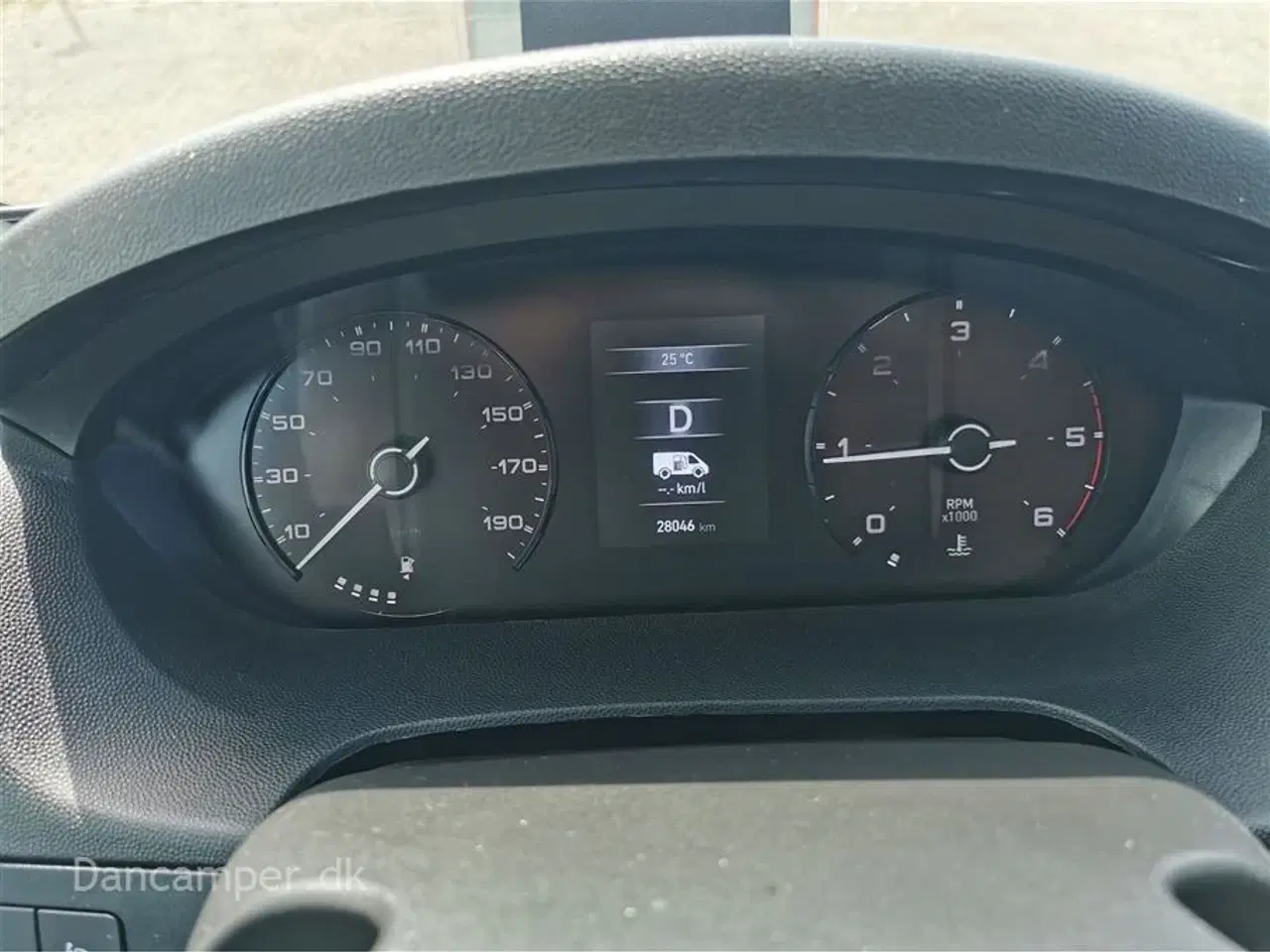 Billede 11 - 2022 - Weinsberg CaraCompact 600 MF "Pepper Edition"   Under klargøring! Flot Pepper Edition, 9-trin aut., Solcelle 180W, Lithiumbatteri 100Ah, El-trin, Navigation, Head-up display