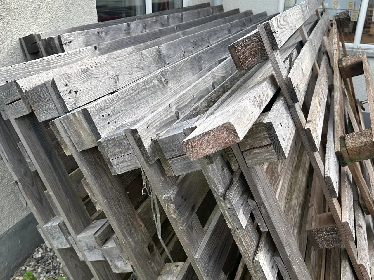 Billede 1 - Paller til brænde