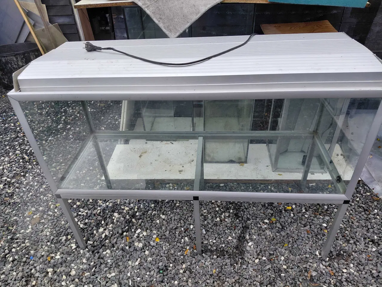 Billede 1 - Akvarier 325L 