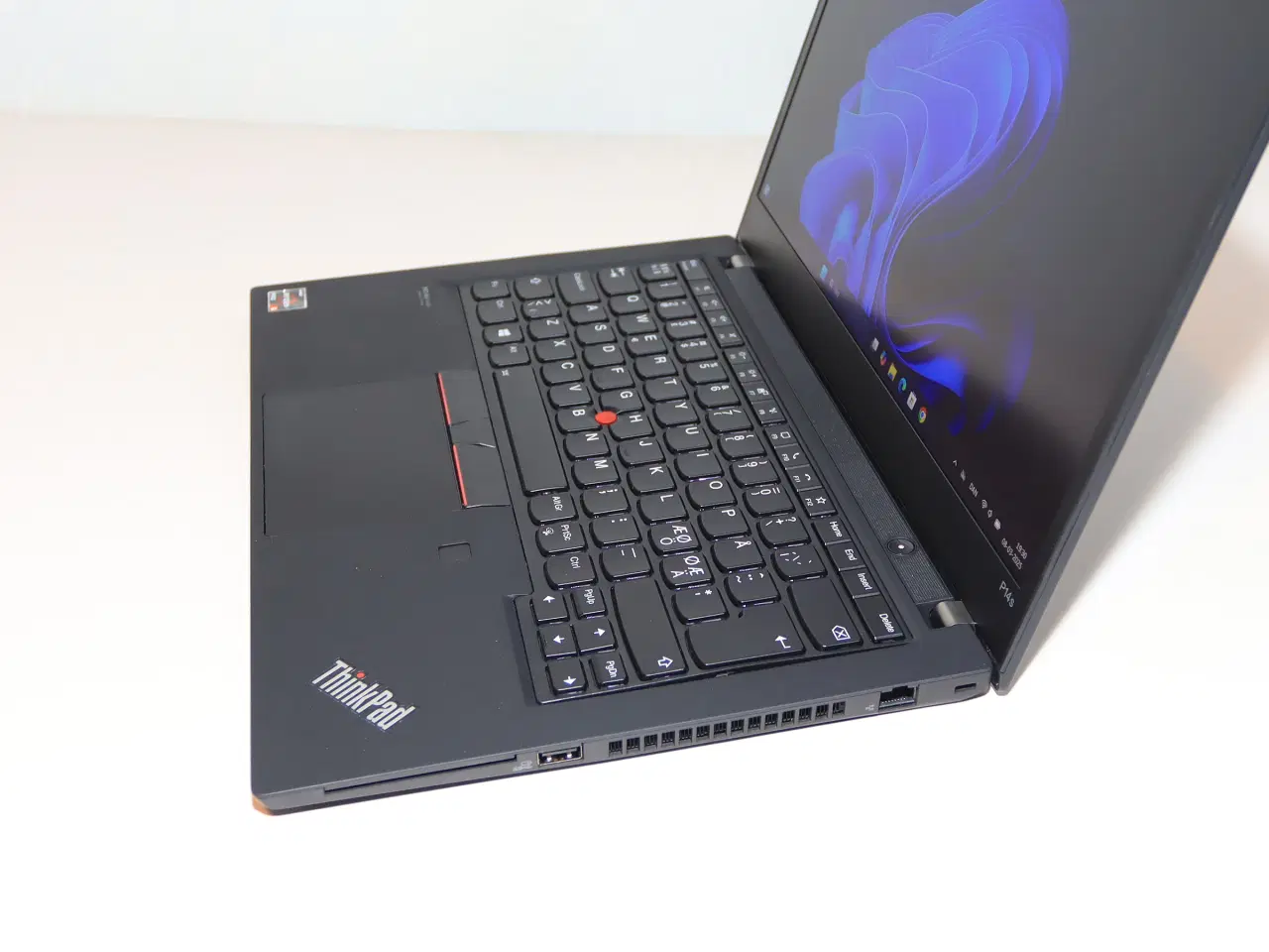 Billede 3 - Lenovo ThinkPad P14s Gen 2 - spar over 10000 kr.