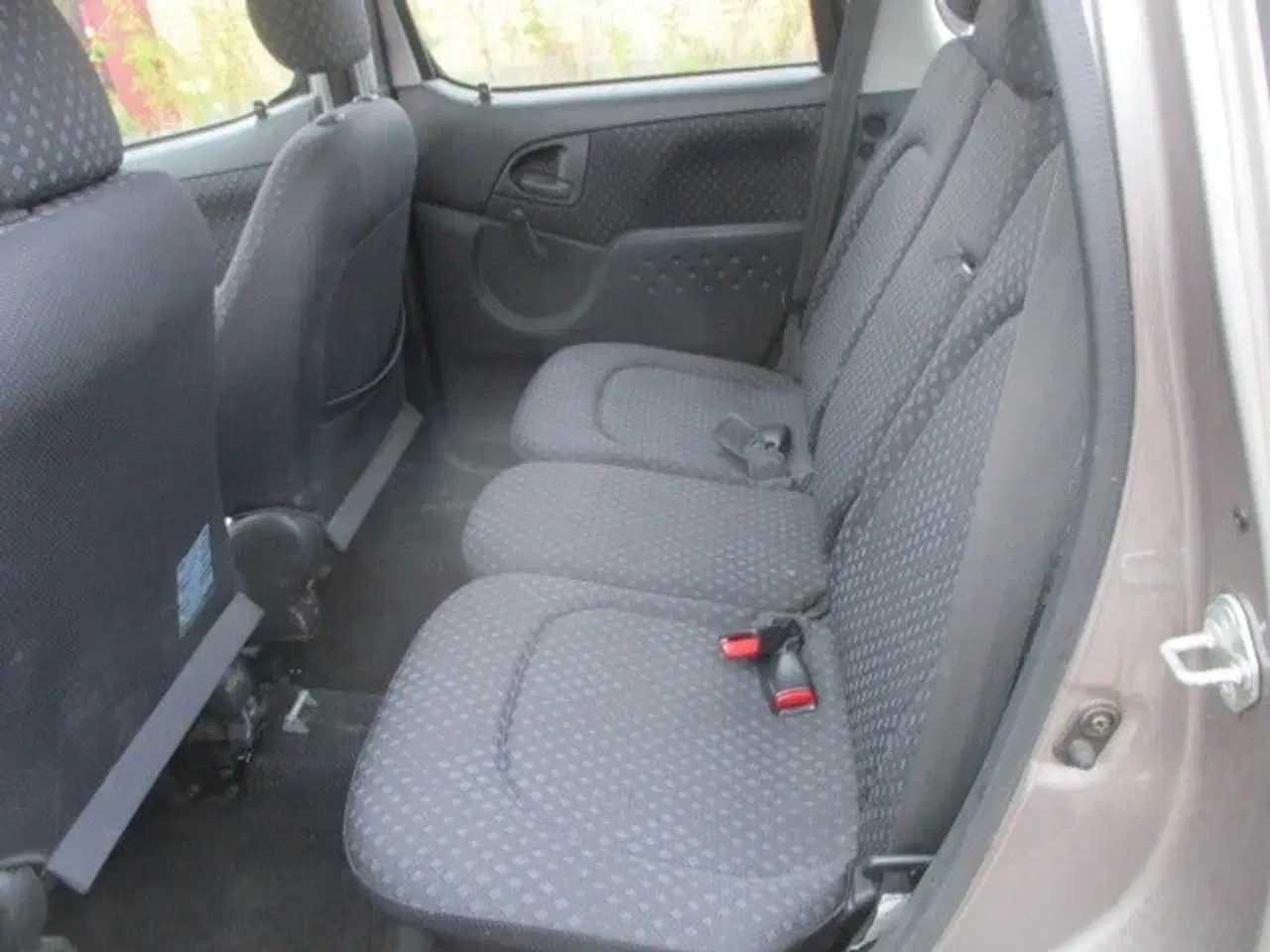 Billede 6 - Toyota Yaris Verso 1,3 Luna