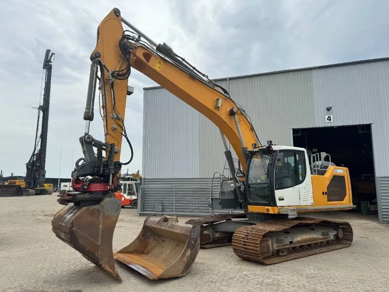 Billede 3 - Liebherr R926