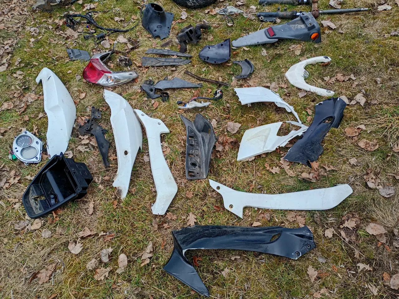 Billede 2 - Dele til pgo g-max sælges 