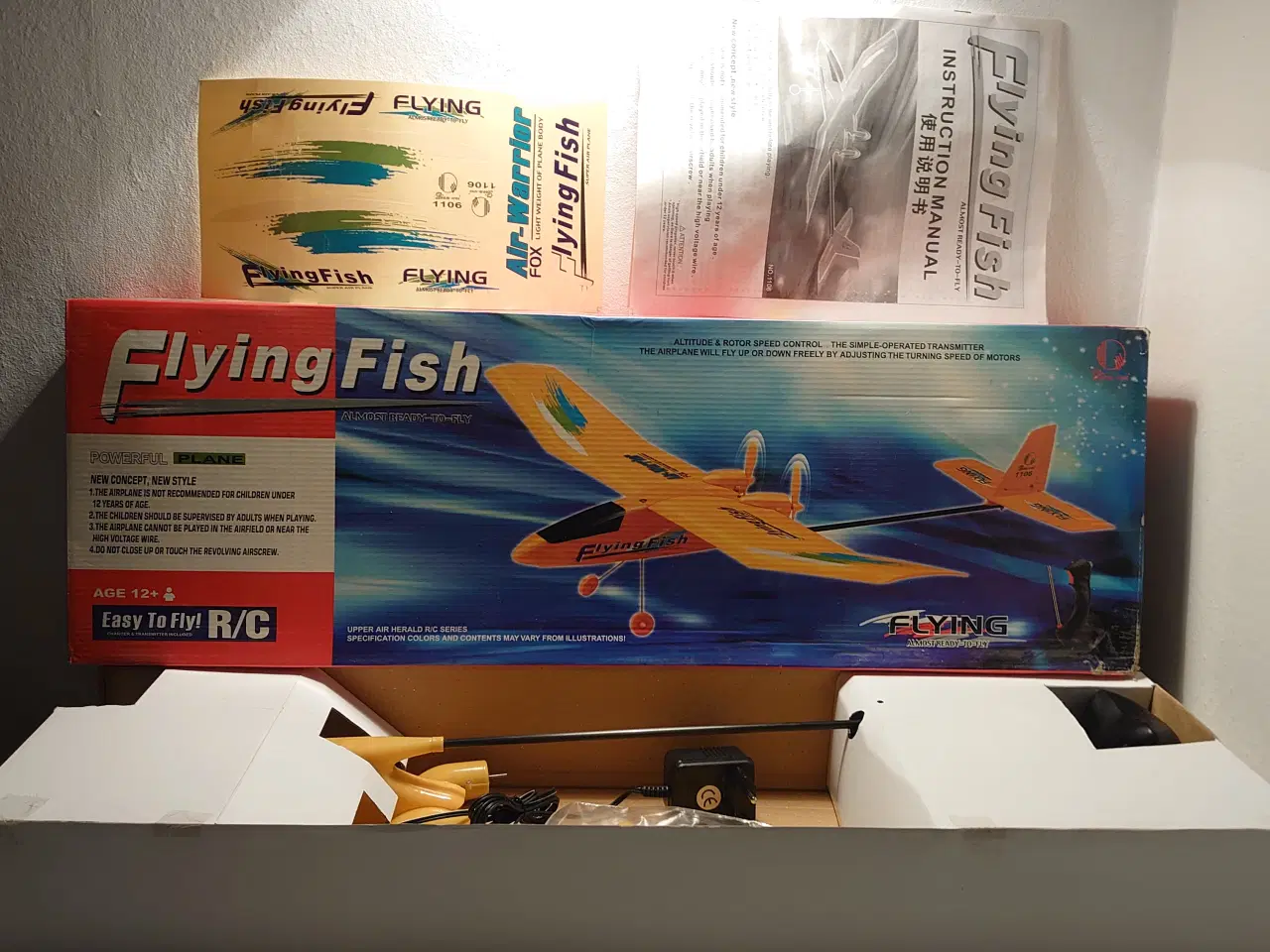 Billede 2 - Flying Fish. Fjernstyret fly. Model 1106. Ny.