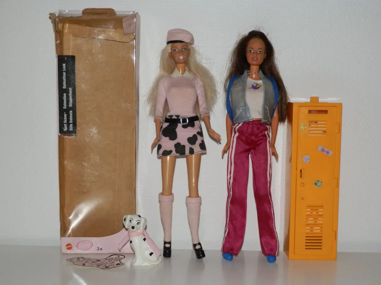 Billede 1 - Barbie high school med alt tilbehør