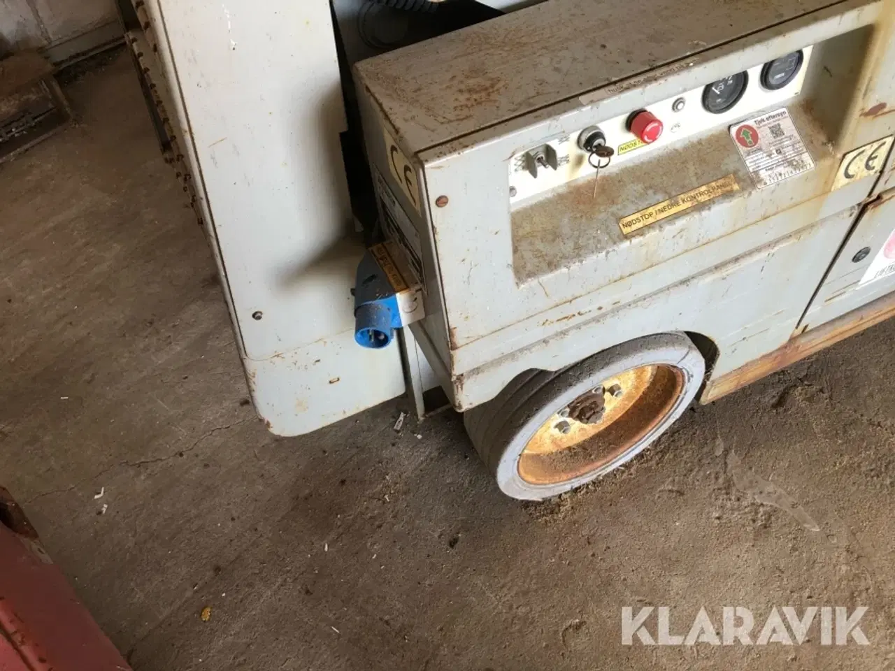 Billede 9 - Sakselifte Manitou & Custer 3247ES 2 styk