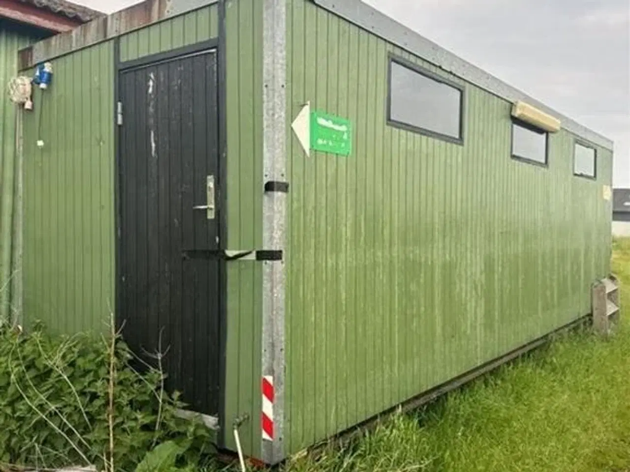 Billede 2 - - - - Toiletvogn