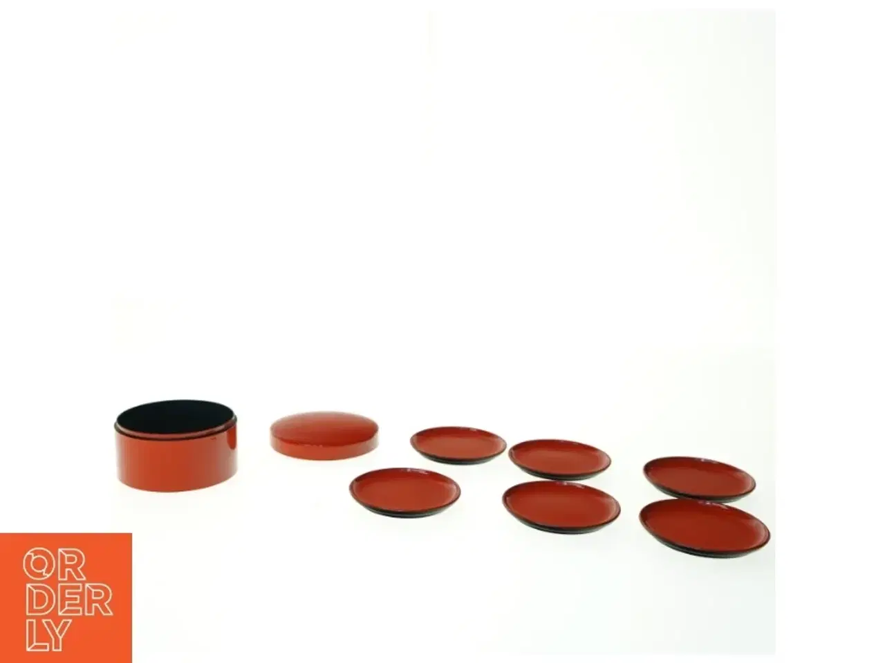 Billede 2 - Bøtte med små tallerkner fra Magasin (str. 9 x 5 cm)