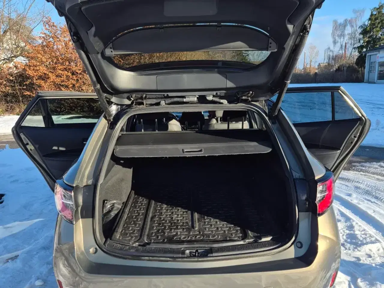 Billede 4 - Lækker Toyota corolla hybrid