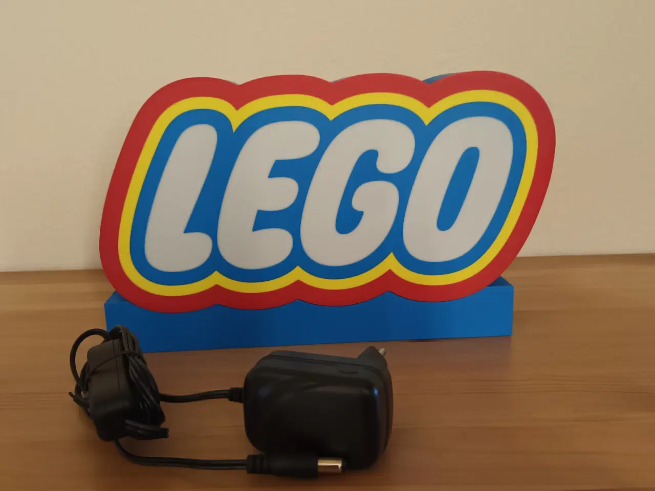 Billede 2 - Sjov LED Lampe med Logo Blå / Hvid / Gul / Rød