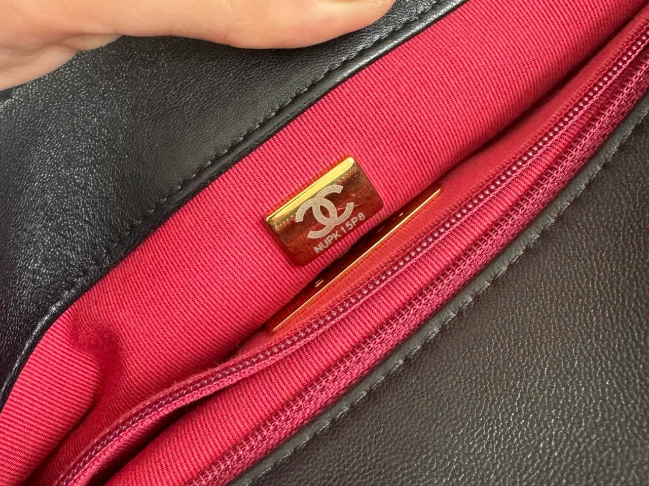 Billede 10 - Super flot Chanel 19 handbag