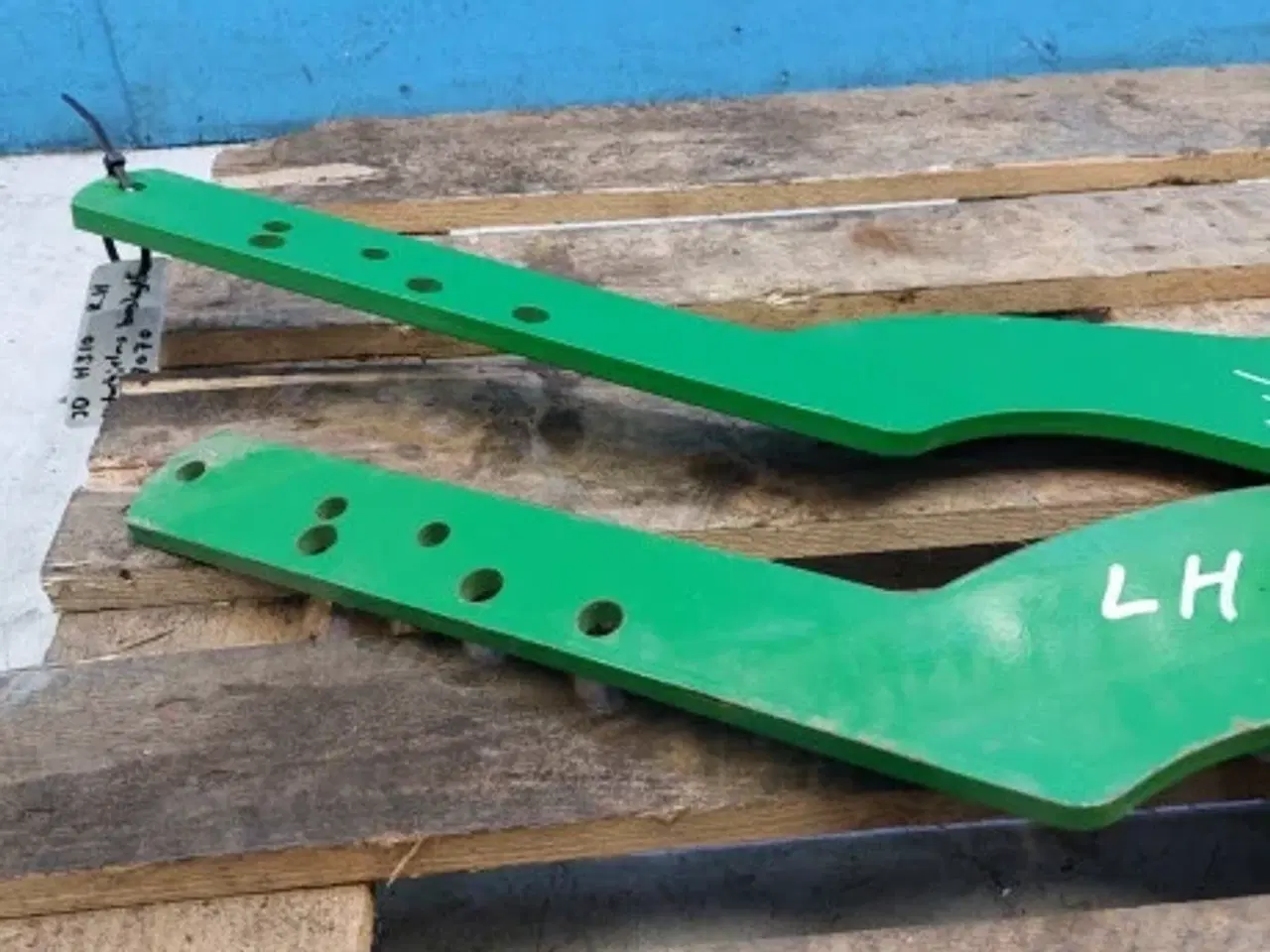 Billede 9 - John Deere H310 Motorhjelms Beskytte Sæt Beslag W57070