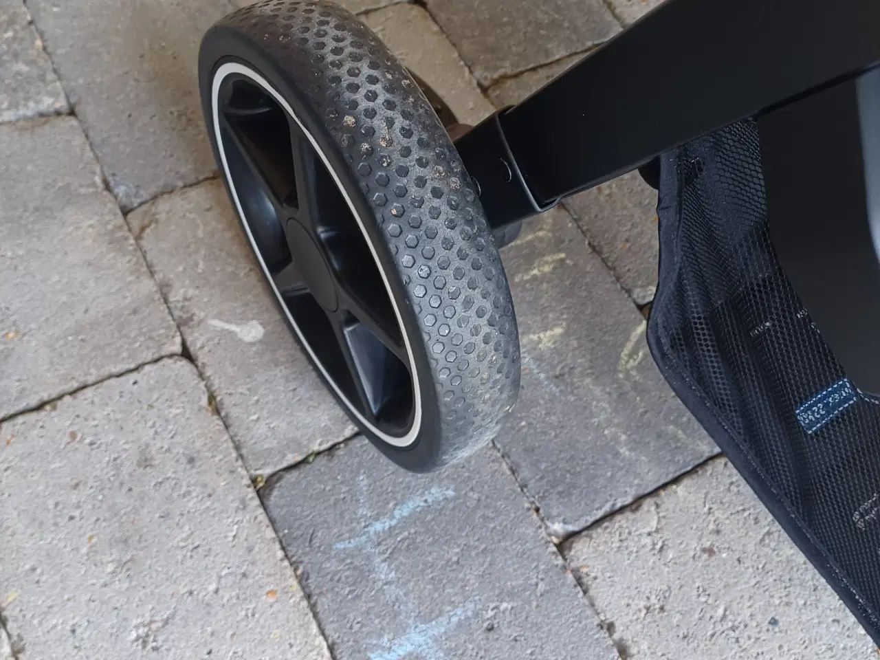 Billede 2 - Britax rømer klapvogn, sort, som ny