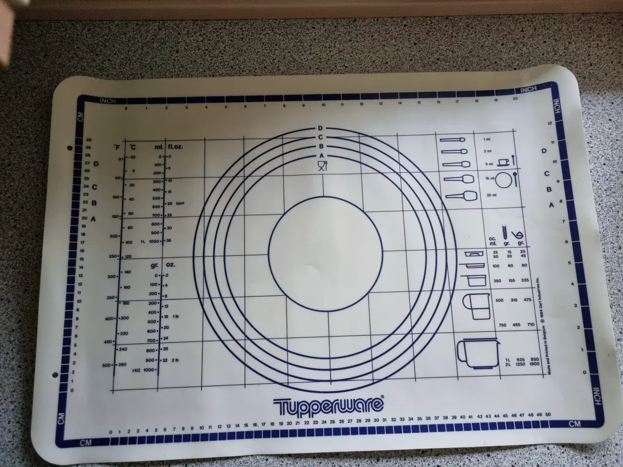 Billede 1 - Tupperware bageunderlag
