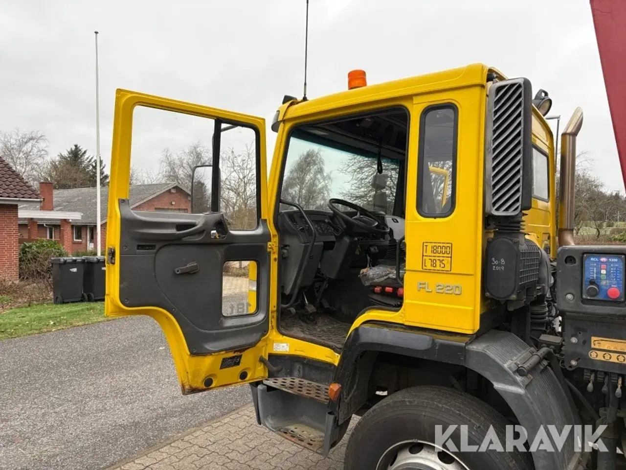 Billede 10 - Lastbil Volvo Fl 18 E 4x2 Luft med HMF 1430 kran