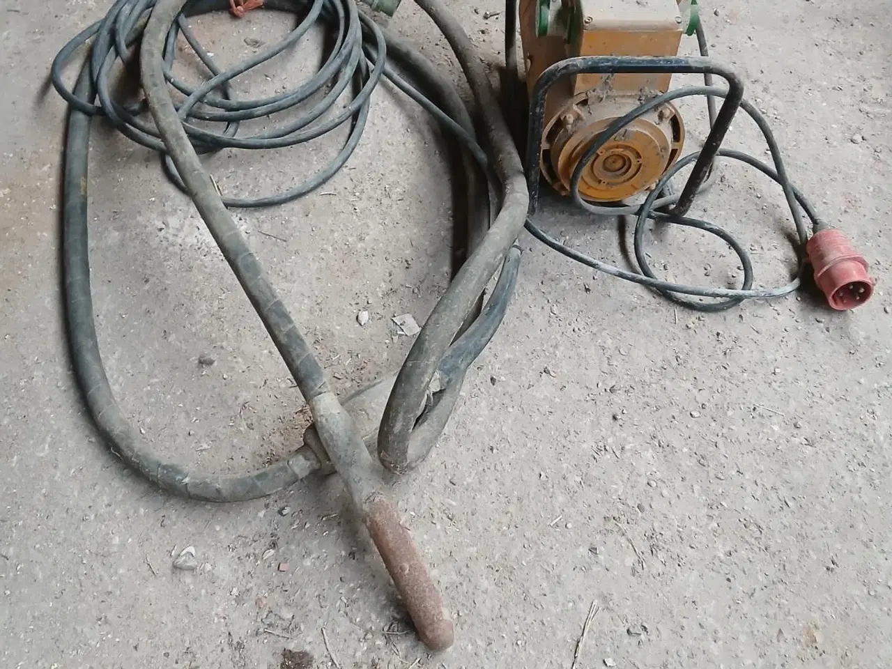 Billede 1 - Betonvibrator sælges