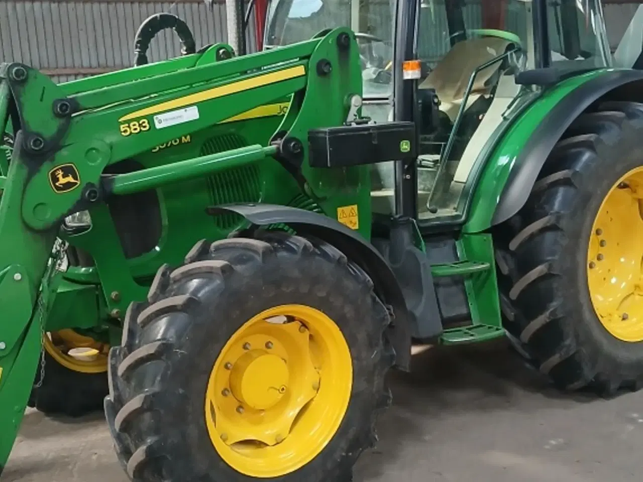 Billede 4 - John Deere 5070M med frontlæsser