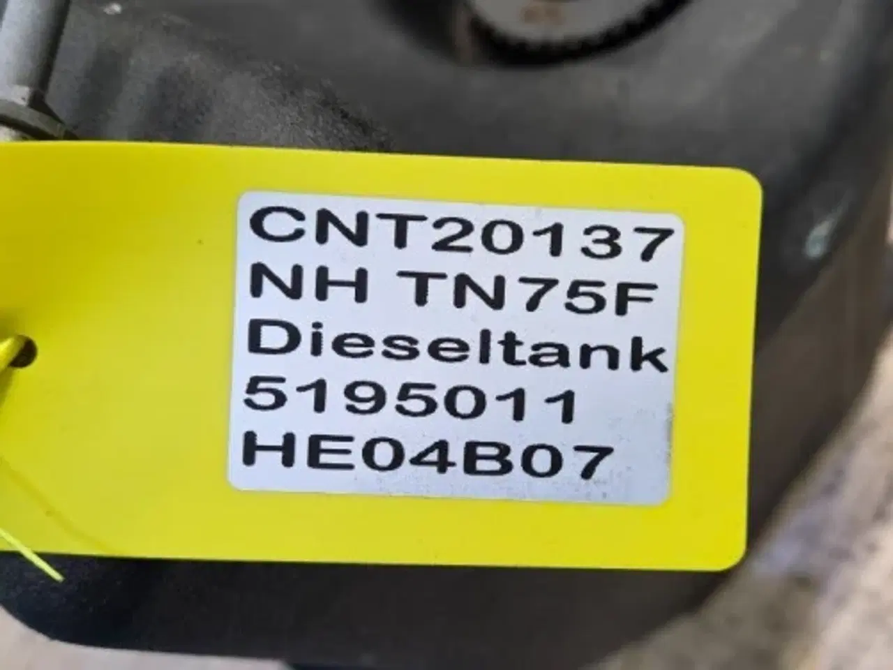 Billede 18 - New Holland TN75F Dieseltank 5195011
