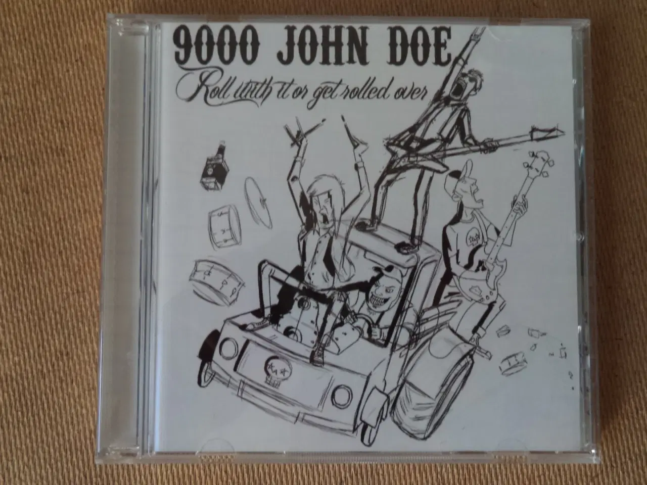 Billede 1 - 9000 John Doe ** Roll With It Or Get Rolled Over 