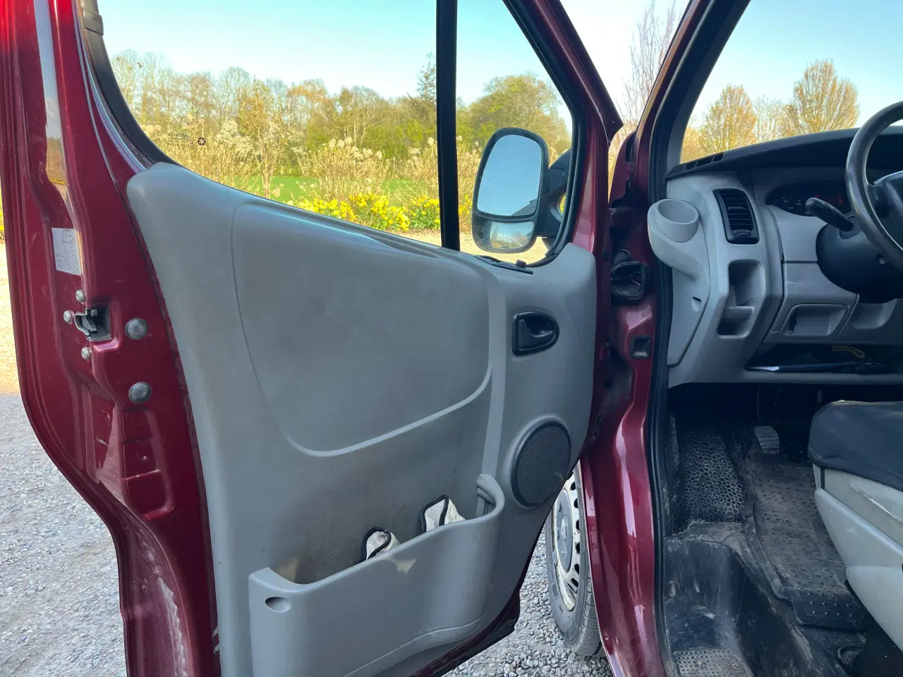 Billede 4 - Varebil med træk og nysynet