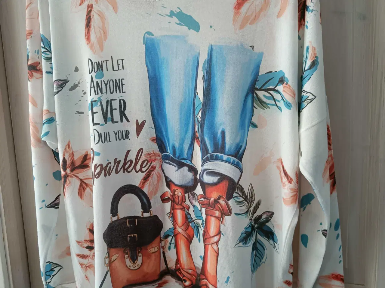 Billede 2 - Ukendt dame trøje 44str