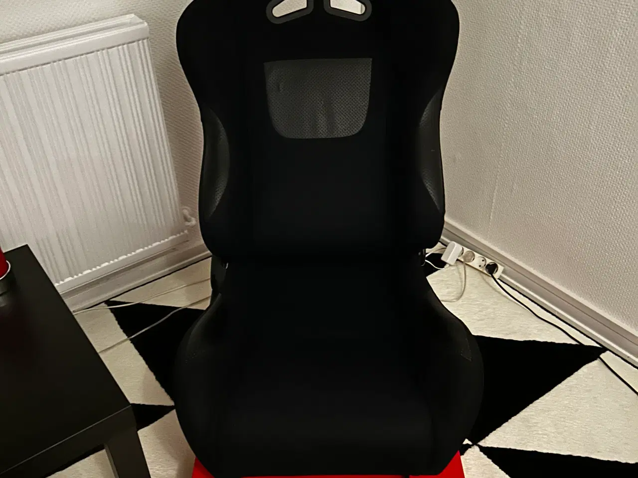 Billede 1 - Special lavet stole af racer sæder