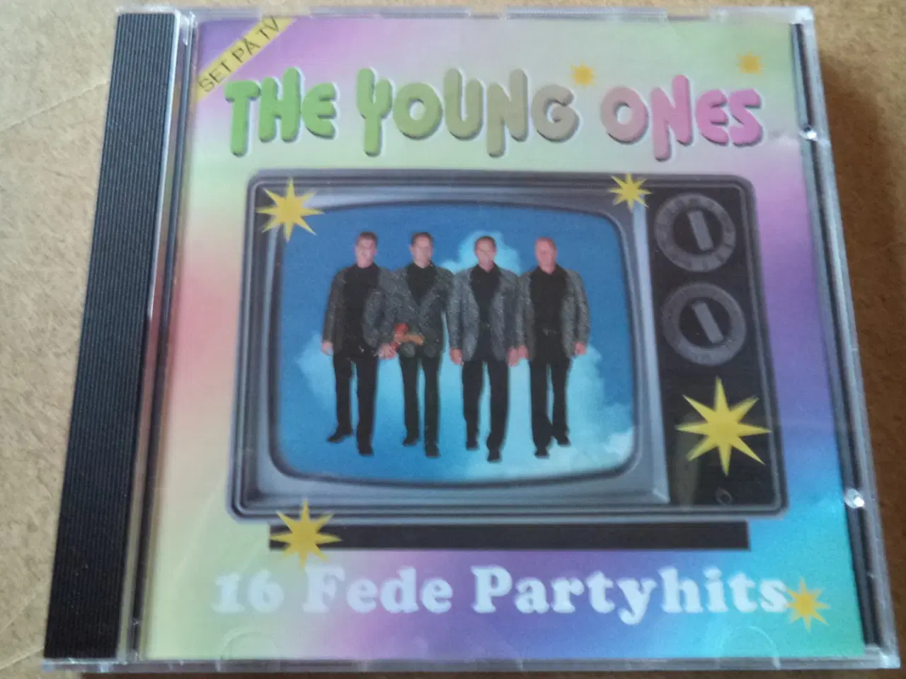 Billede 1 - Young Ones ** 16 Fede Partyhits (cscd 0338.2) 
