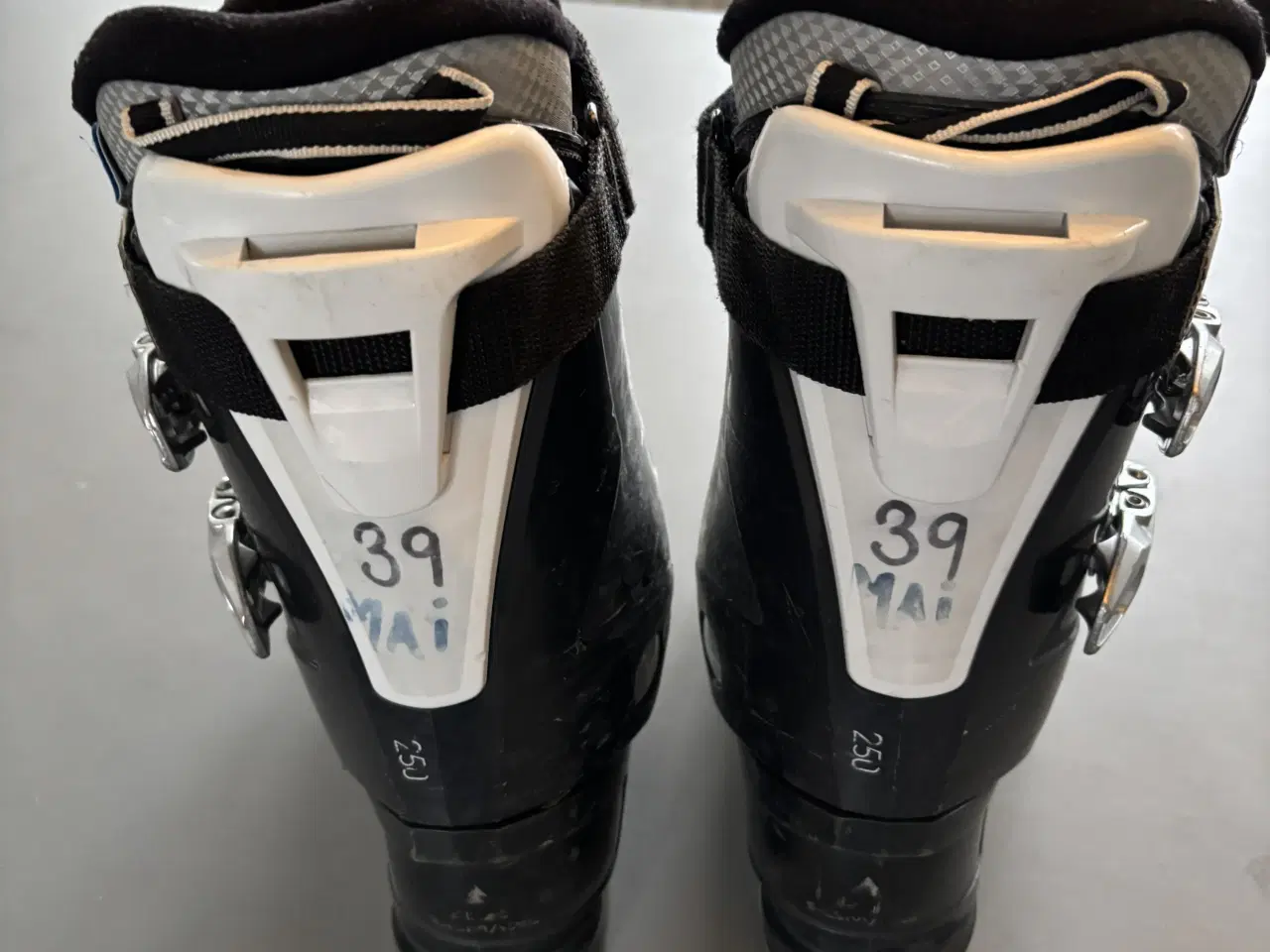 Billede 1 - Alpinstøvler str 39