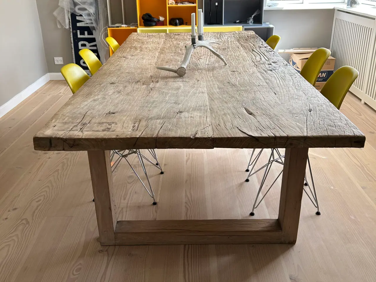 Billede 1 - Flot plankebord fra Rosmosegaard