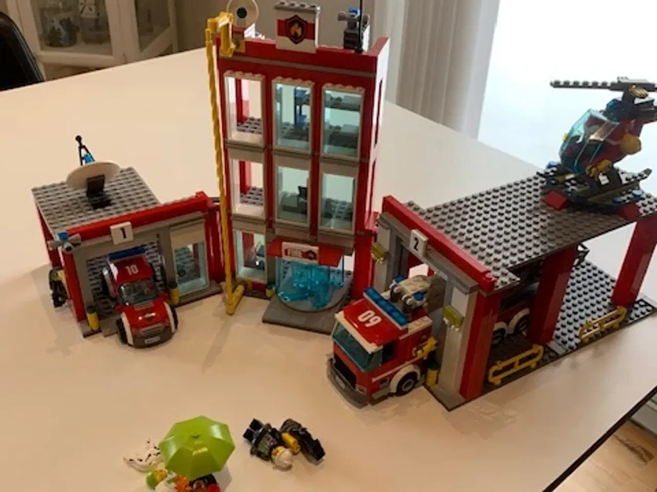 Billede 2 - Lego City brandstation
