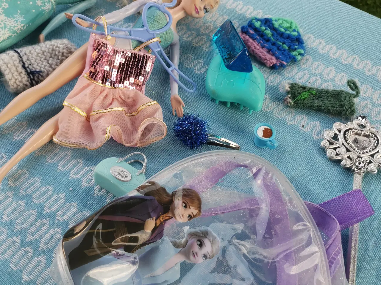 Billede 2 - Anna & Elsa sæt, 5 kr ialt 🌸