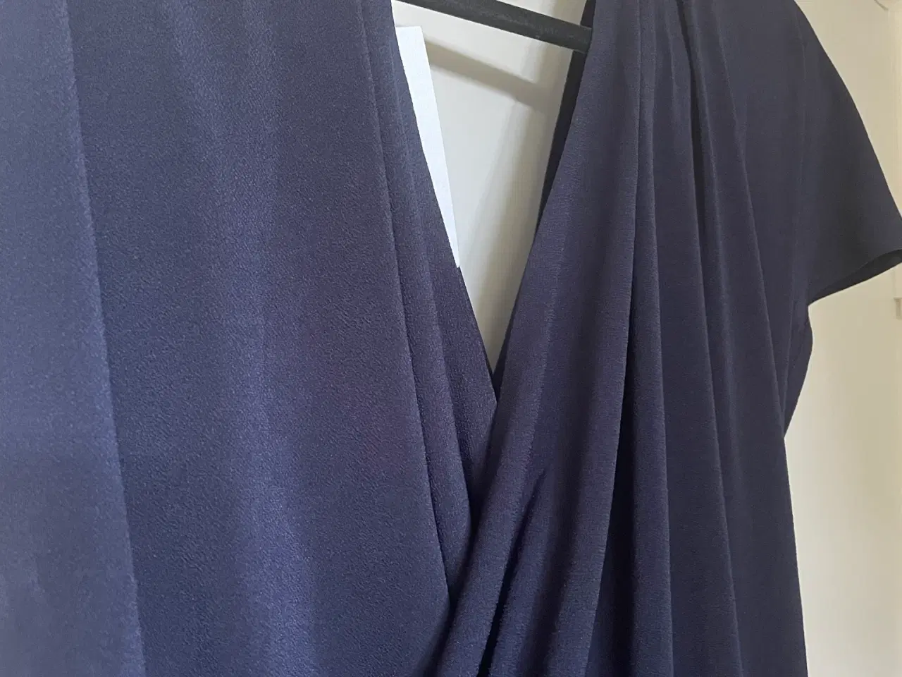 Billede 4 - By Malene Birger kjole med detaljer