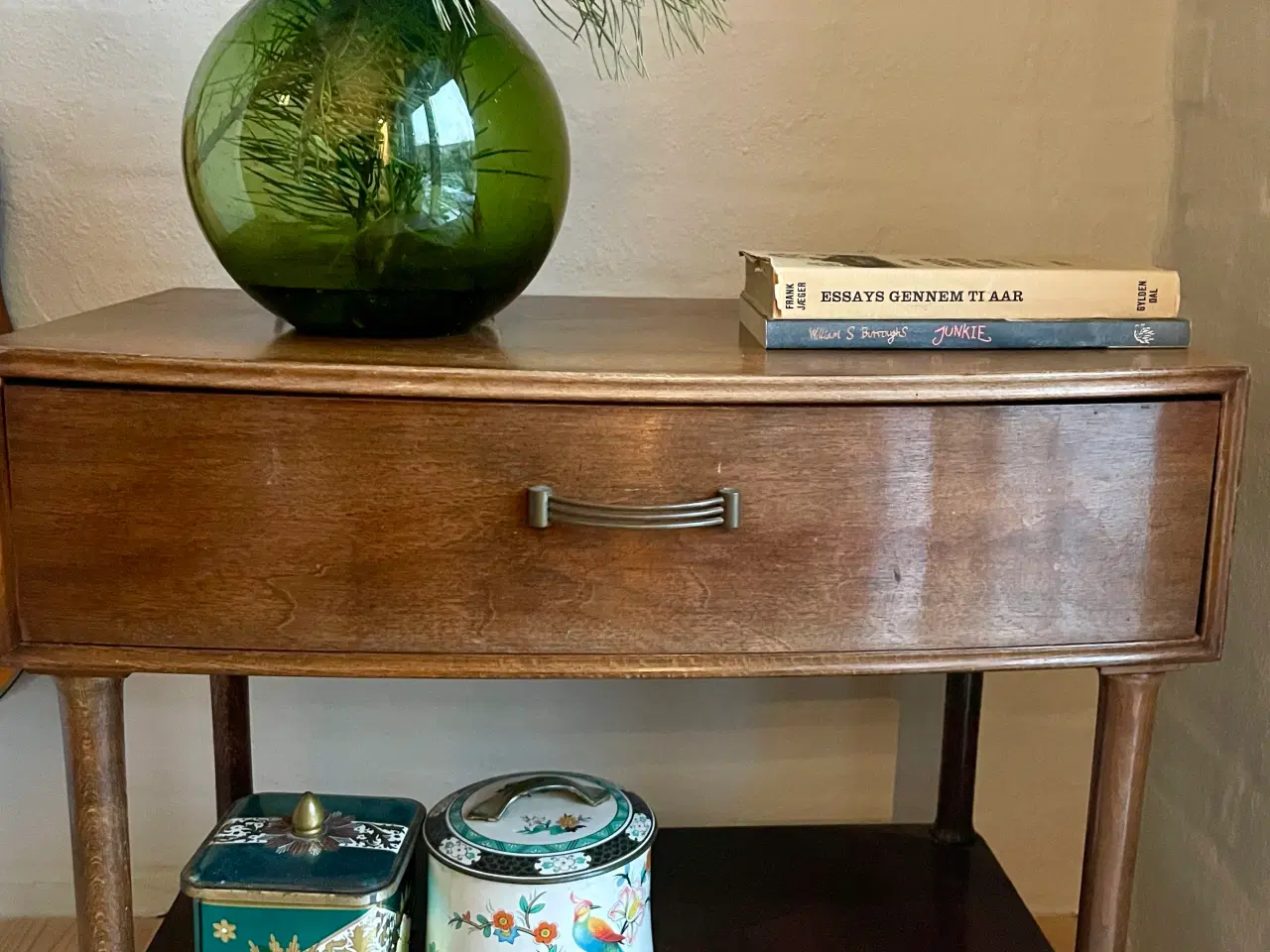 Billede 2 - Charmerende og unikt skuffedarium med indbygget pl