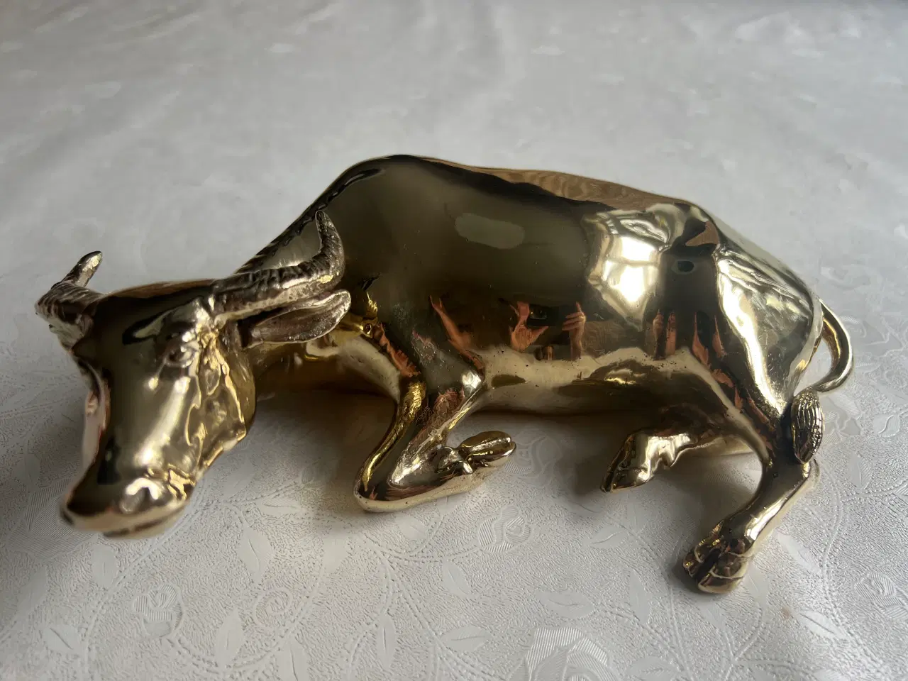 Billede 1 - Stor smuk gammel tung messing figur