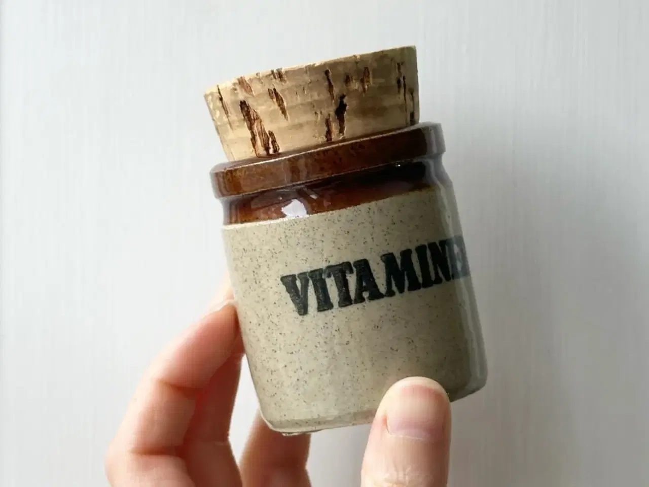 Billede 4 - Vitaminkrukke, England