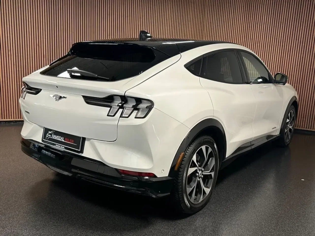 Billede 5 - Ford Mustang Mach-E 75 Premium Standard Range AWD