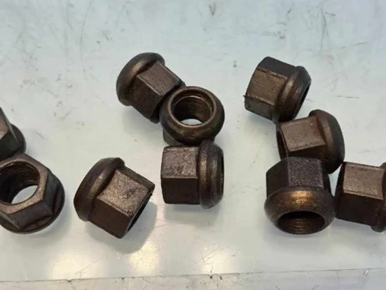 Billede 6 - Claas Lexion 480 Hjulmøtrikker 7307521  10Stk