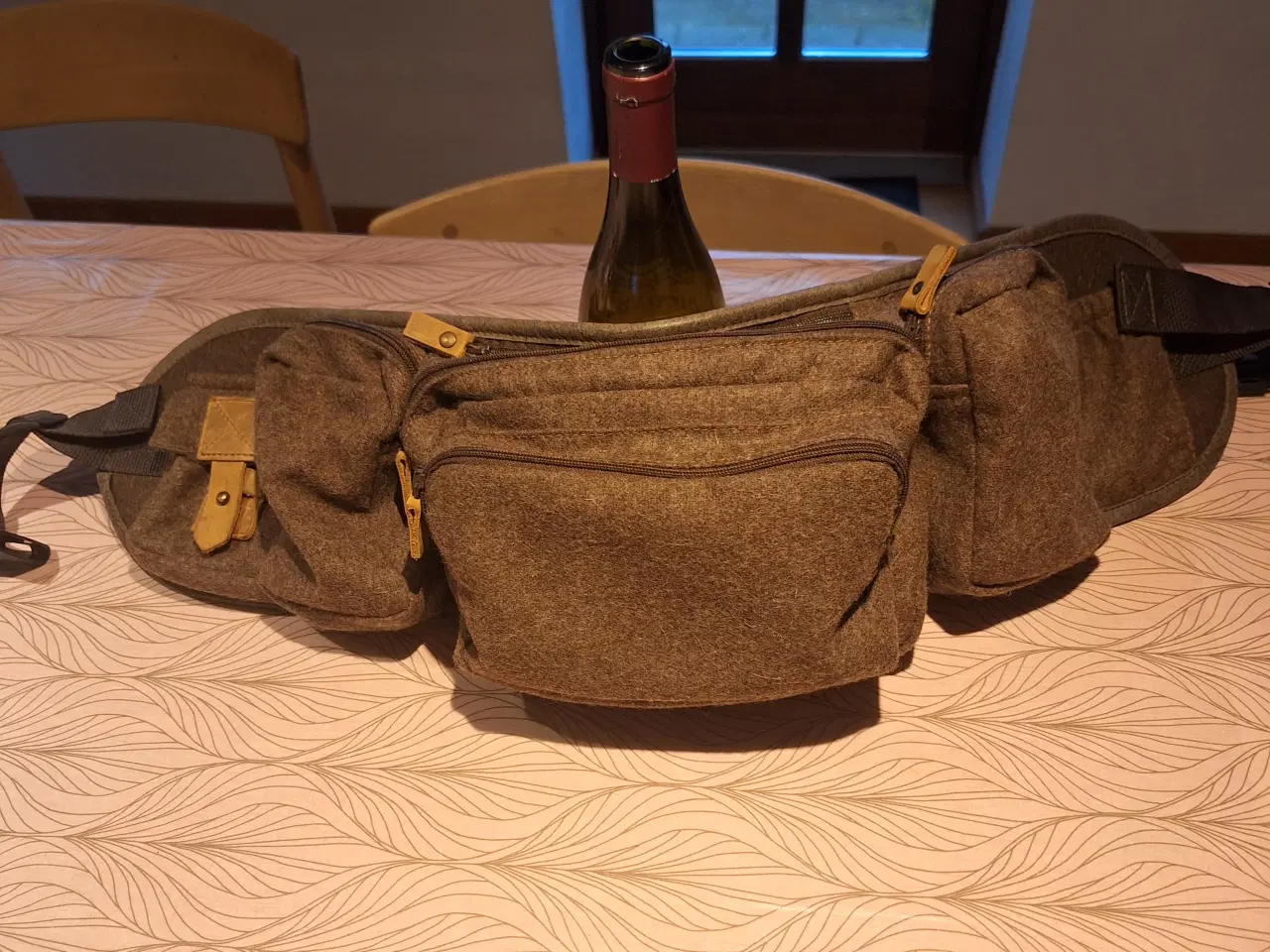 Billede 1 - Bæltetaske i uld
