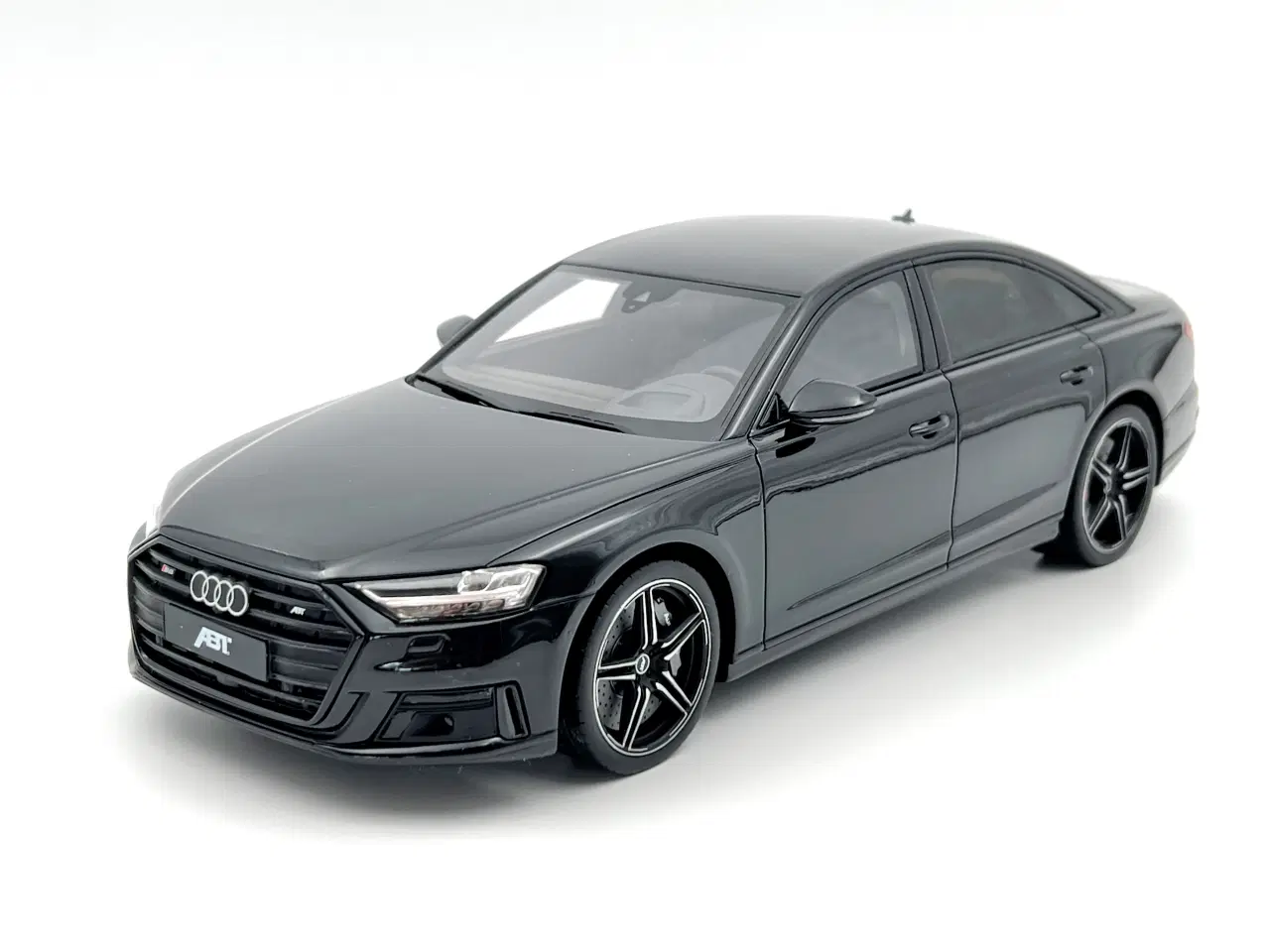 Billede 2 - 2020 Audi ABT S8 Type D5 1:18  Super god kvalitet
