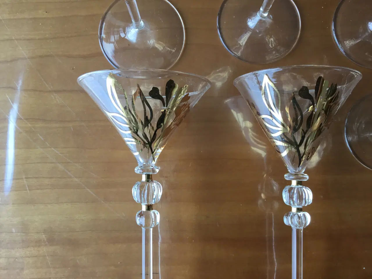 Billede 2 - Flotte guldbelagte likør glas og karaffel