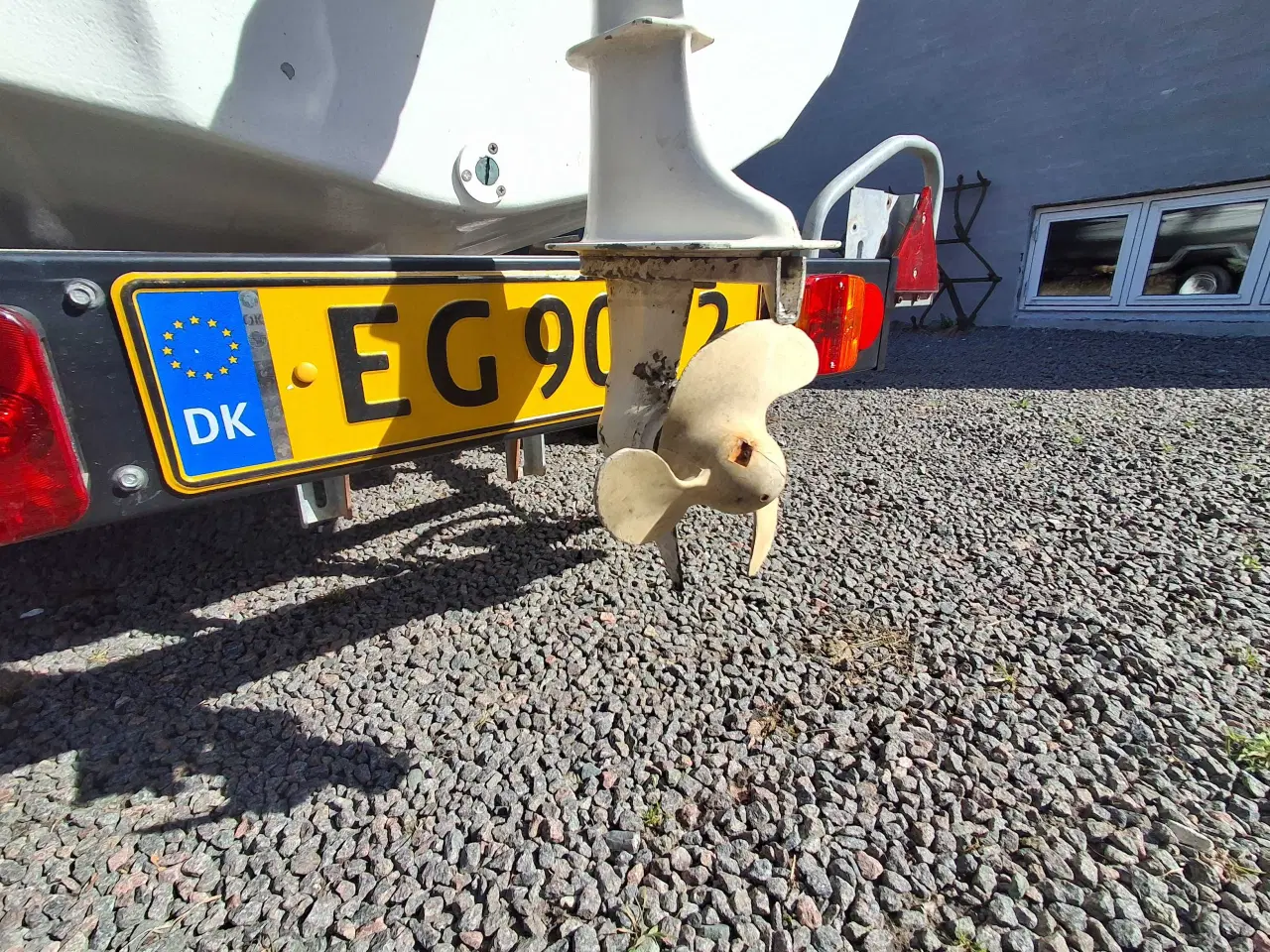 Billede 12 - Jolle med motor og trailer – klar til brug