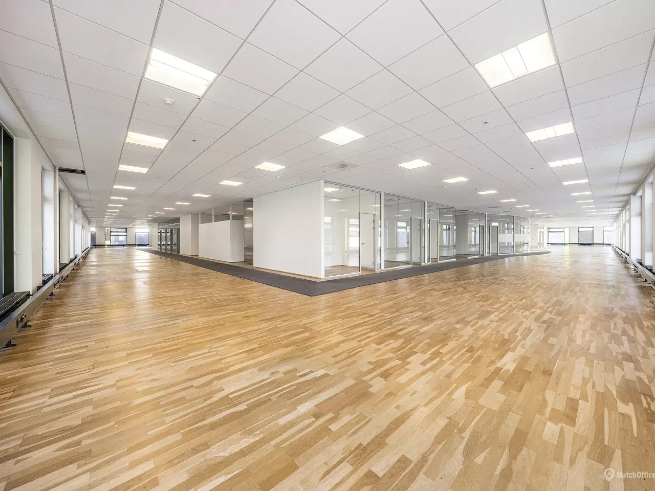 Billede 2 - 1.841 m² kontor med plads til medarbejdertrivsel