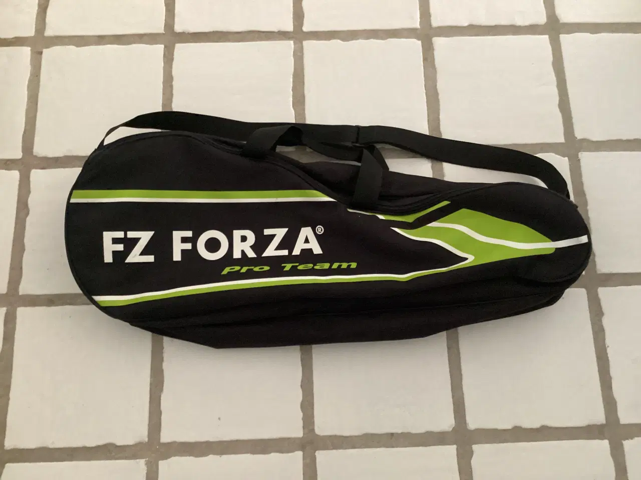 Billede 1 - FORZA badminton-/tennistaske i friske farver