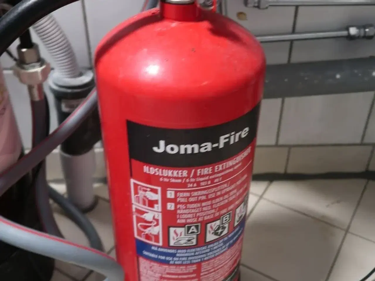 Billede 3 - Blødgøringsanlæg & Pulverslukker, Joma-Fire