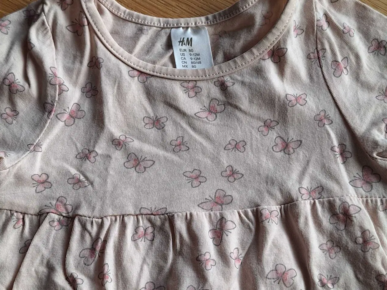 Billede 2 - Kjole str.  80cm 