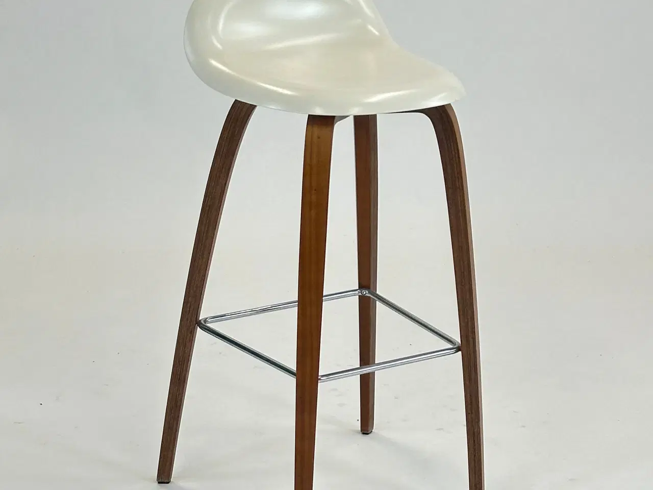 Billede 1 - GUBI |  3D Bar Stool (Hvid)
