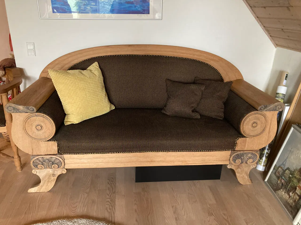 Billede 3 - Smuk antik sofa og stol med udskæringer