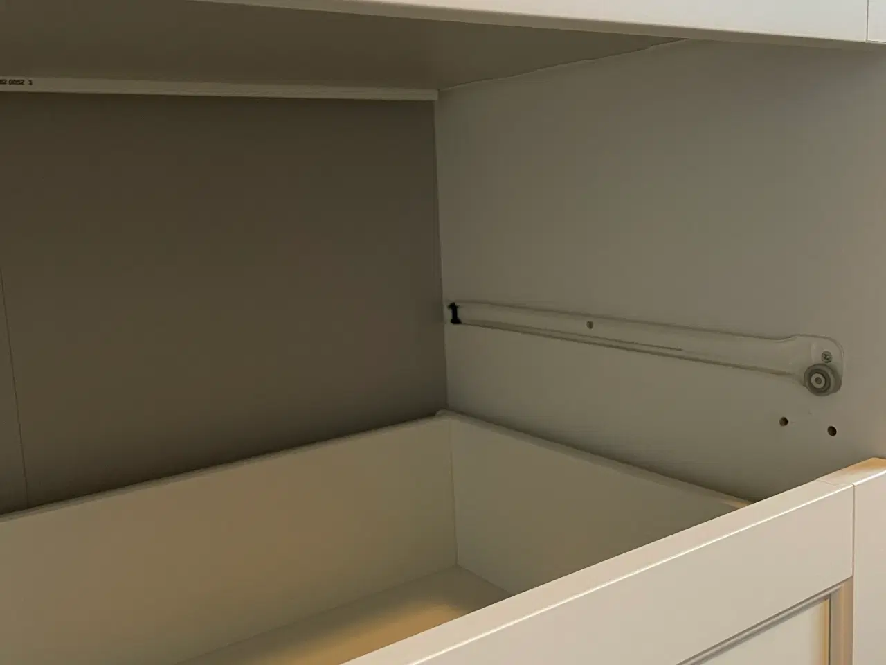 Billede 2 - Ikea Songesand kommode hvid