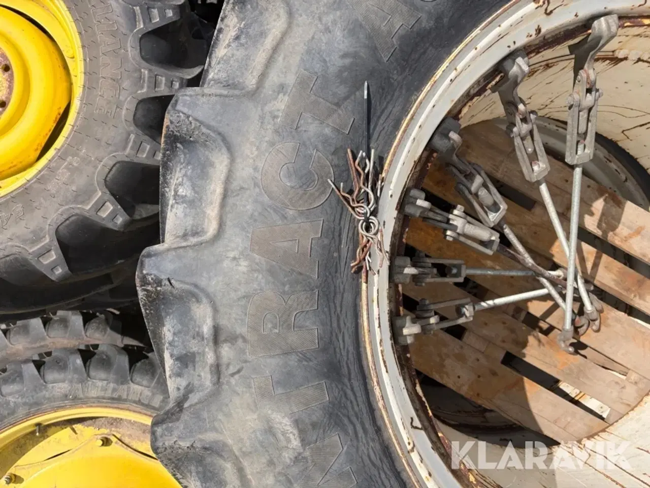 Billede 12 - Tvillingehjul Continental 520/85R46 2 styk med spænder